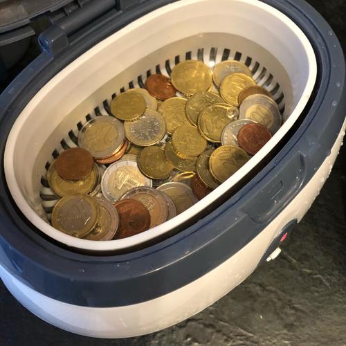 超聲波清洗一下收集的錢幣